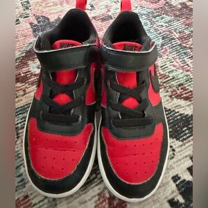 Nike Kids Black and Red Sneakers